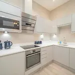 Hazelnut Seafront One Bedroom Bn1Gre08